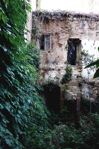 Casa-número-6-del-carrer-del-pont-per-darrere.-Editada.-David-García-Mateu-333x500.jpg