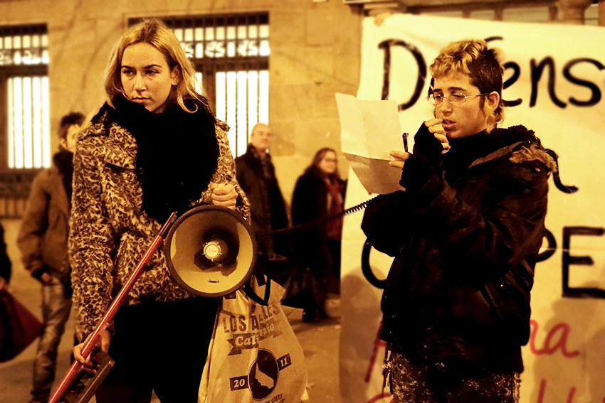 manifestació desallotjades carrer pont cases deditada david garcia mateu