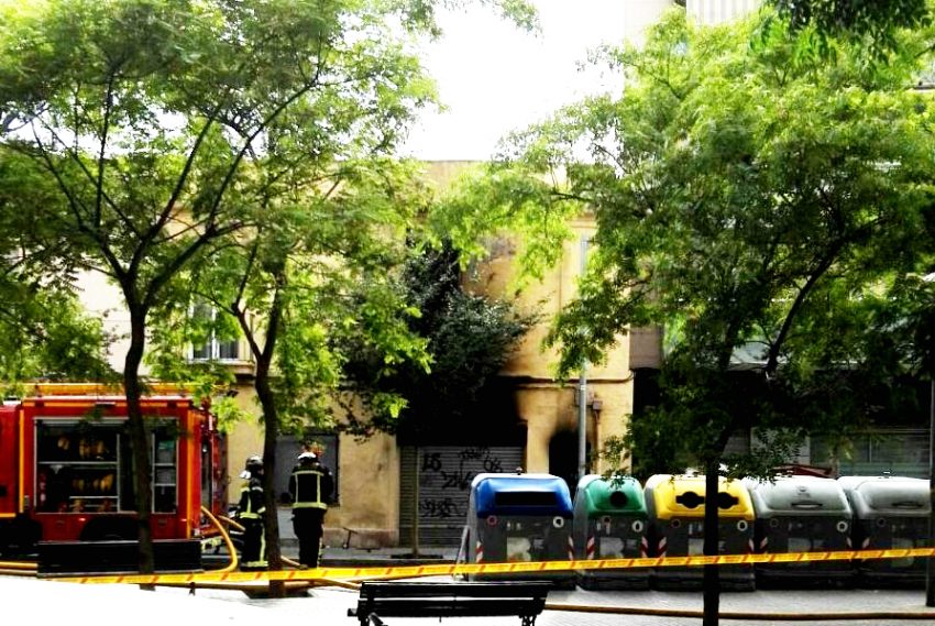 Incendi al carrer del Segre Jaume Miro