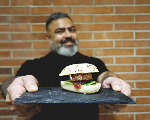 Atrapa la tapa / DGM