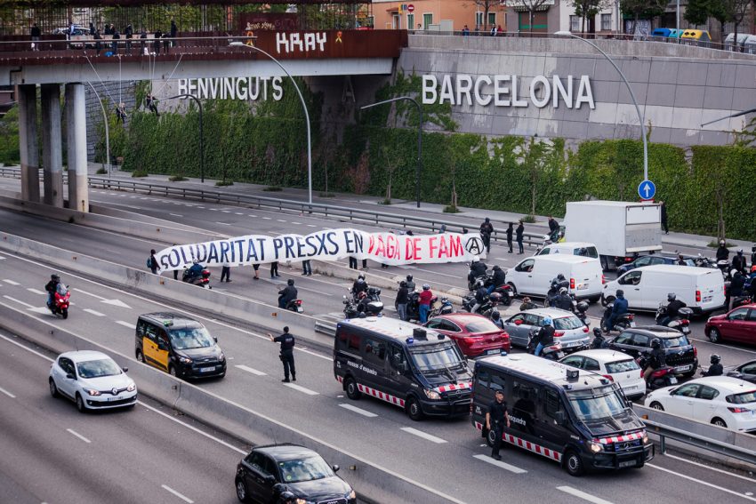 Els concentrats han col·lapsat el trànsit en una de les portes d'entrada a Barcelona