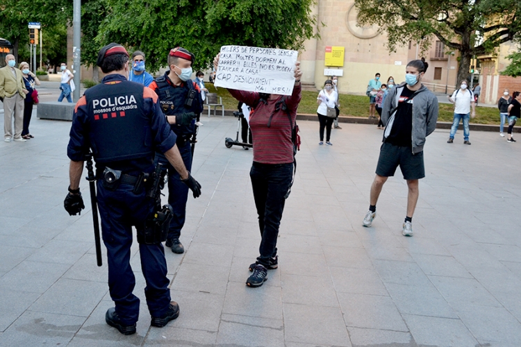 Prrotesta-covid19-expres-de-sant-andreu-4-750x500.jpg