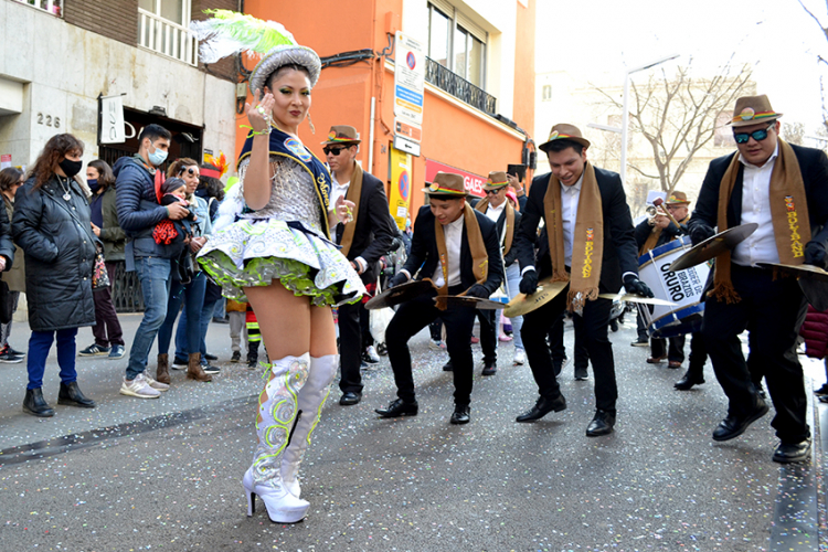 Rua-carnaval-expres-de-sant-andreuDSC_0154-750x500.jpg