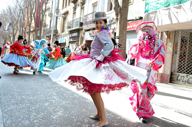 Rua-carnaval-expres-de-sant-andreuDSC_0381-752x500.jpg