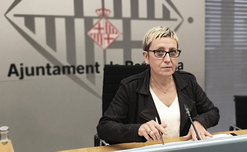La regidora de Sant Andreu, Carmen Andrés, es va negar a signar la declaració institucional / ARXIU